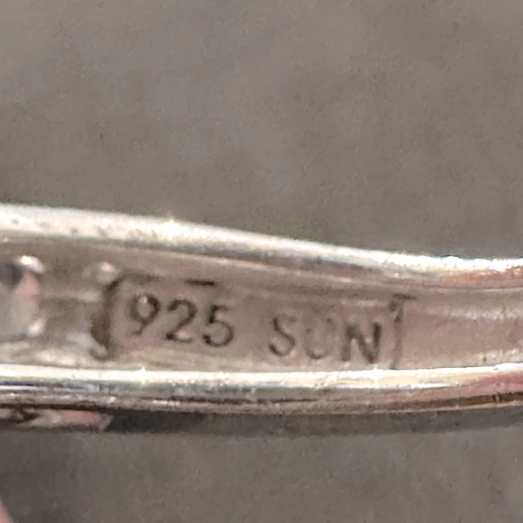 Sterling silver ring - Picture 2 of 3